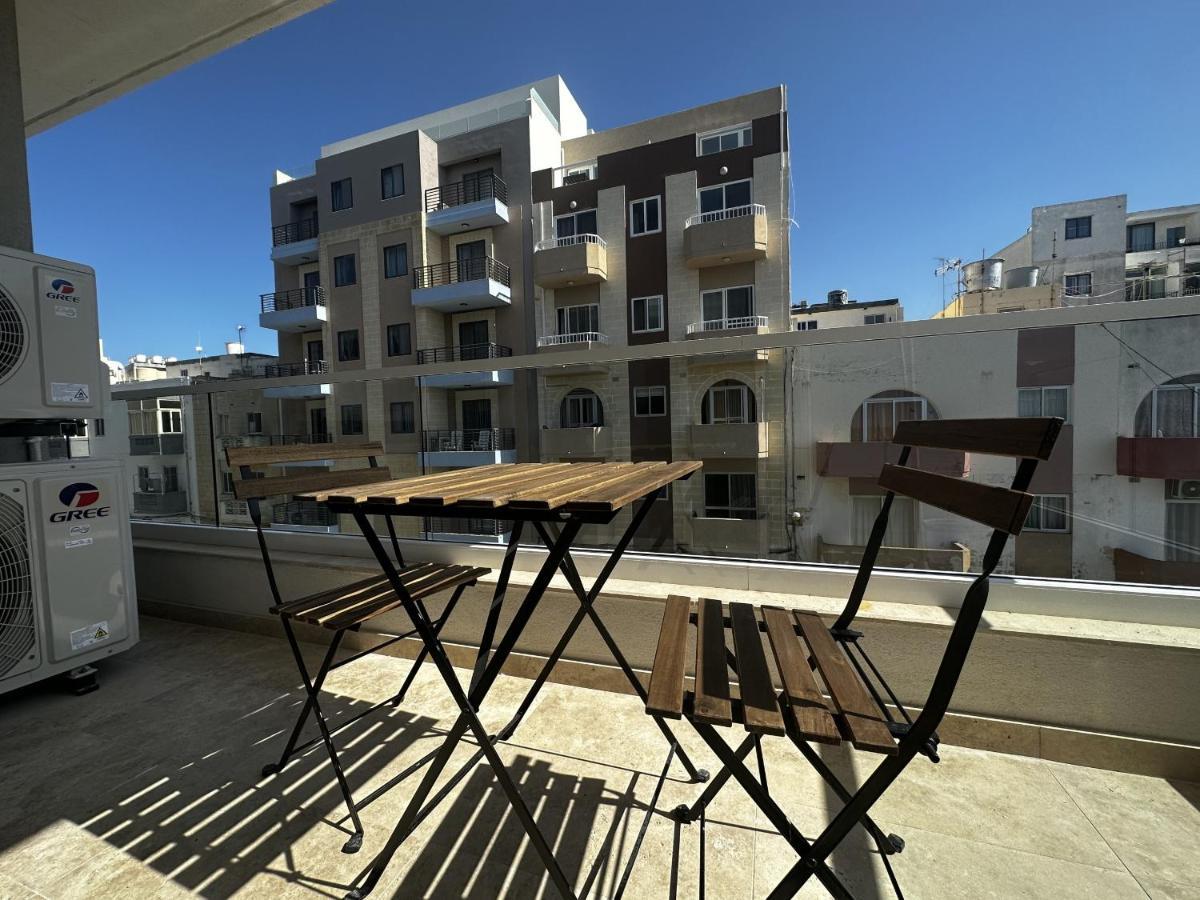Qawra Holiday Apartment Bahía de San Pablo Exterior foto